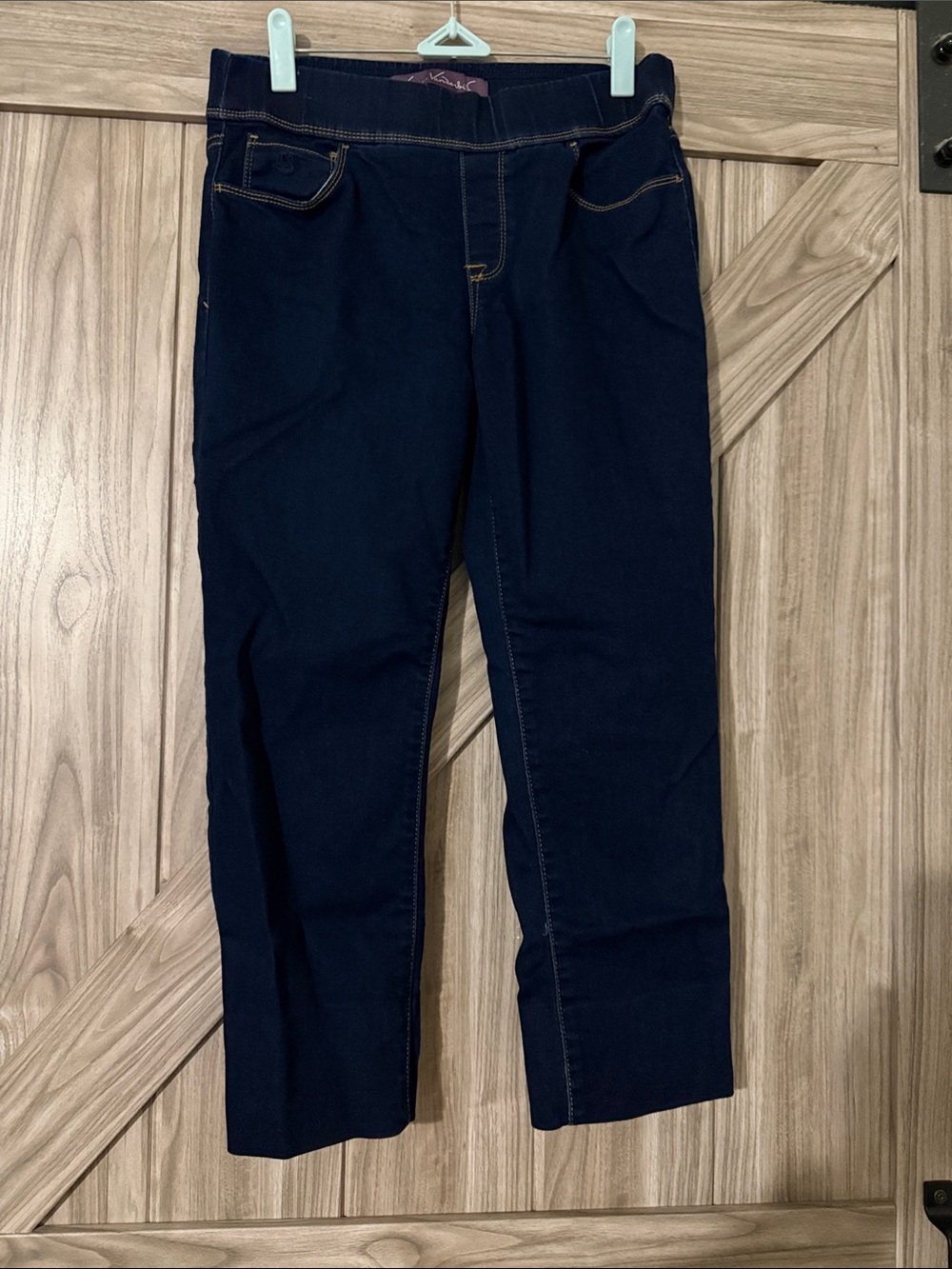 Gloria Vanderbilt Dark Blue Cropped Slim Ankle Jeans